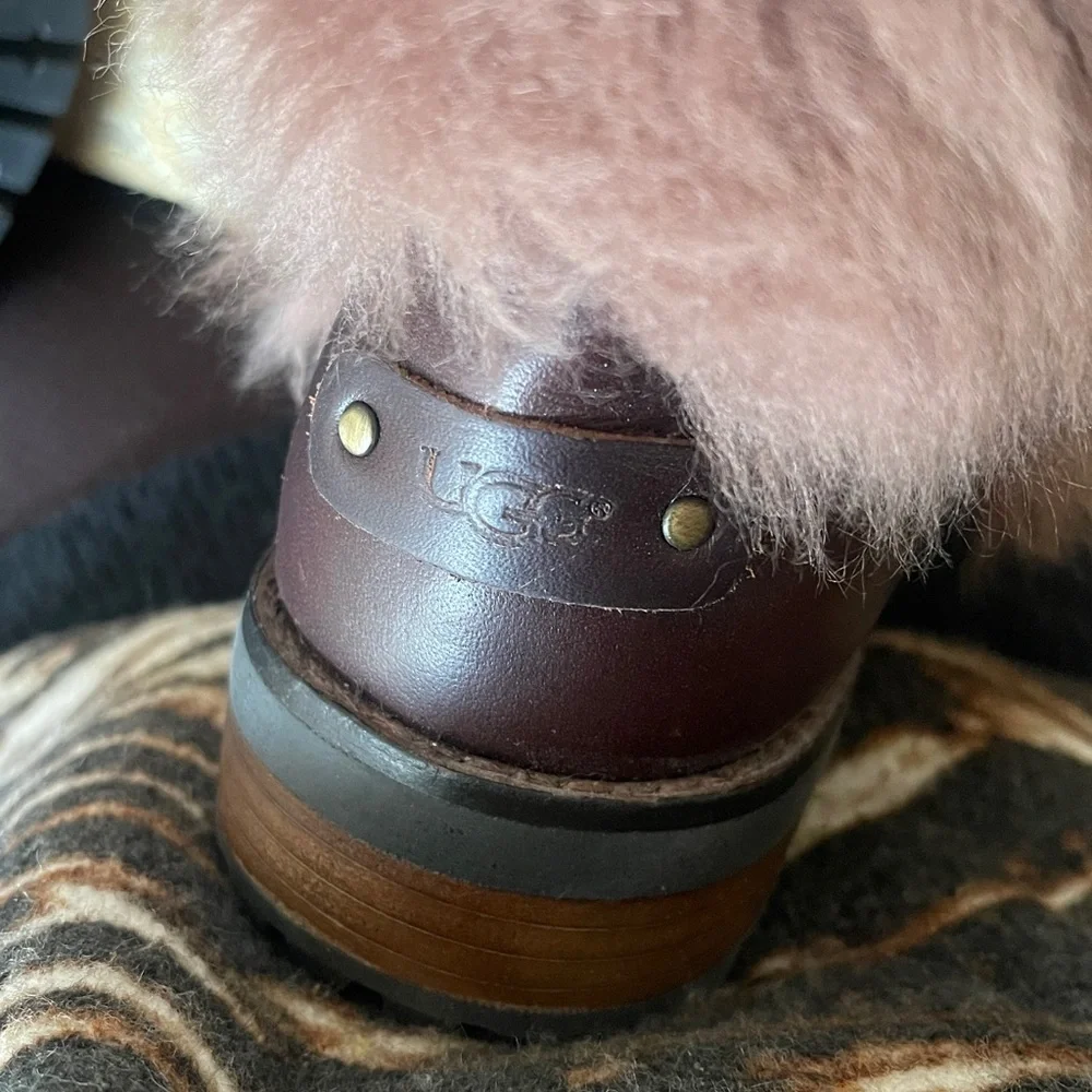 UGG Brown Boots with Faux Fur - Picture 7 of 11